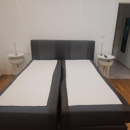Apartment Kaza In Center, With Terrace, Private Parking, Step To The Sea Opatija Eksteriør bilde