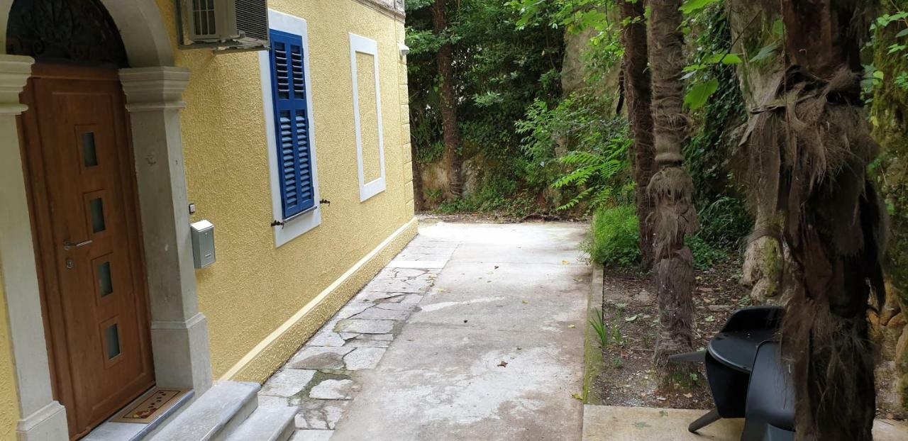 Apartment Kaza In Center, With Terrace, Private Parking, Step To The Sea Opatija Eksteriør bilde